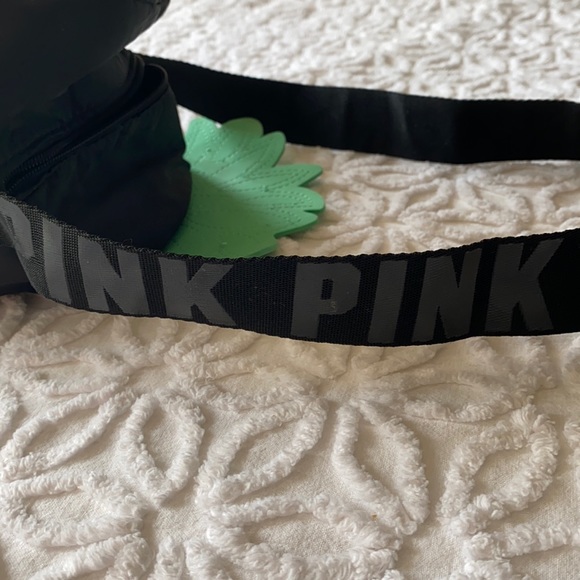 PINK quilted pineapple cooler bag/lunchbox - Picture 4 of 4